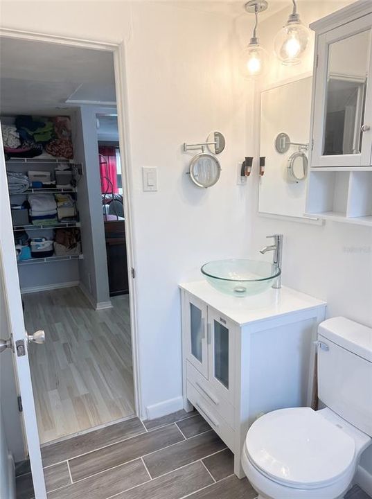 Active With Contract: $311,000 (3 beds, 2 baths, 1220 Square Feet)