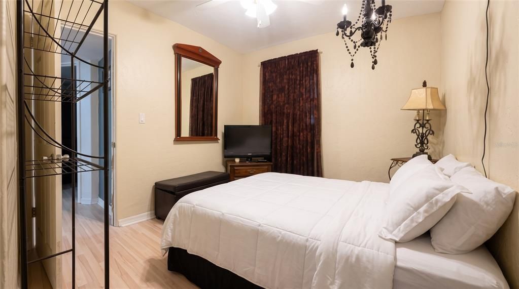 Active With Contract: $311,000 (3 beds, 2 baths, 1220 Square Feet)