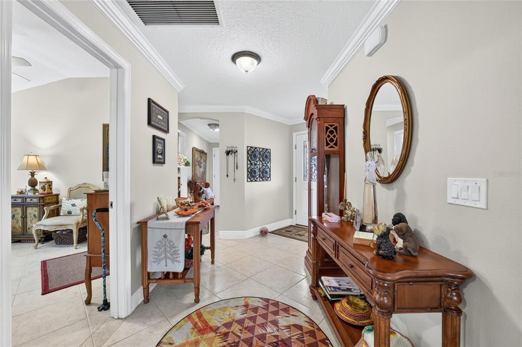 For Sale: $535,000 (3 beds, 2 baths, 1587 Square Feet)