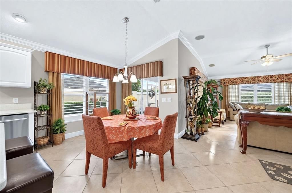 For Sale: $535,000 (3 beds, 2 baths, 1587 Square Feet)