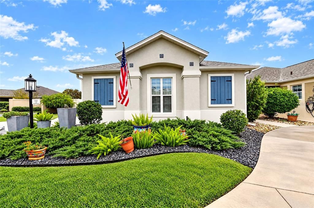 For Sale: $535,000 (3 beds, 2 baths, 1587 Square Feet)