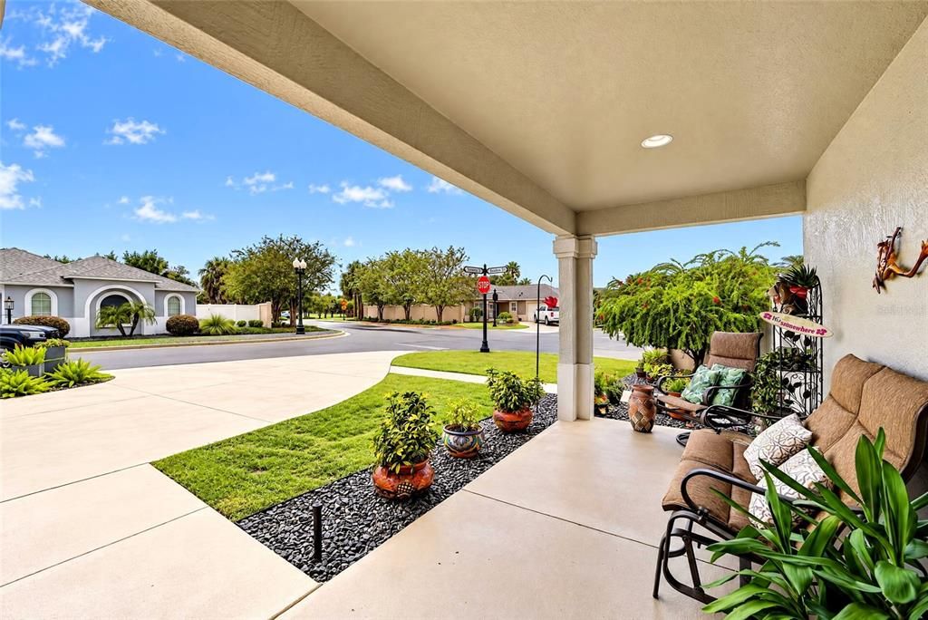 For Sale: $535,000 (3 beds, 2 baths, 1587 Square Feet)
