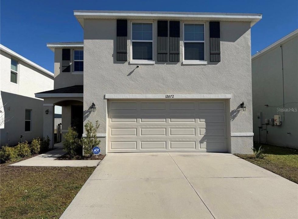 For Rent: $2,500 (4 beds, 2 baths, 2328 Square Feet)