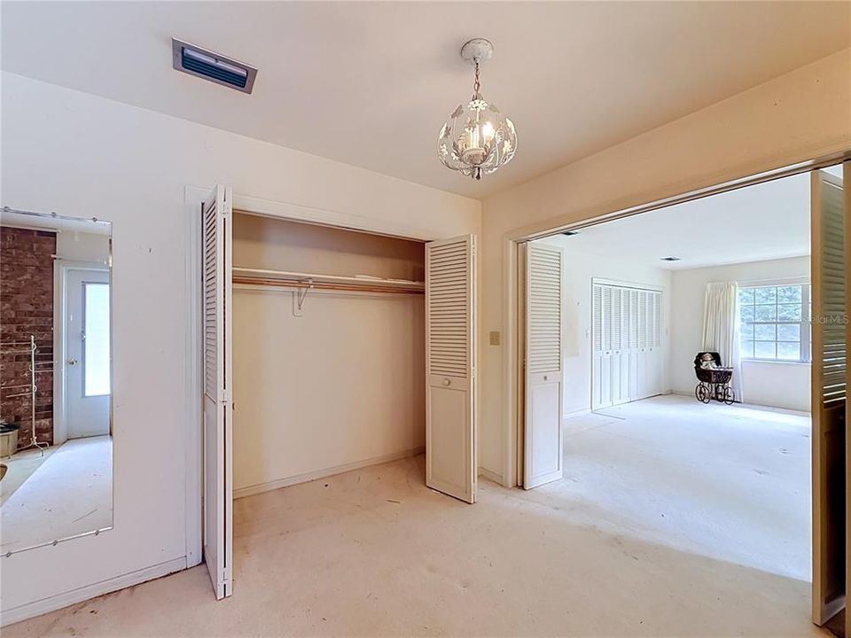 На продажу: $512,999 (3 спален, 2 ванн, 2045 Квадратных фут)