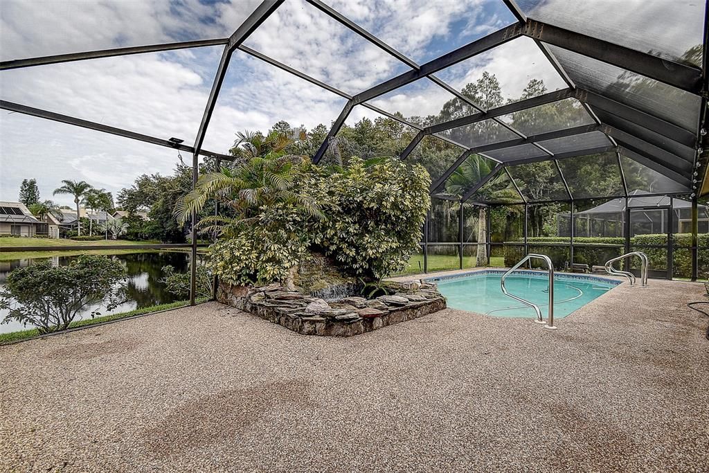For Sale: $450,000 (2 beds, 2 baths, 1631 Square Feet)