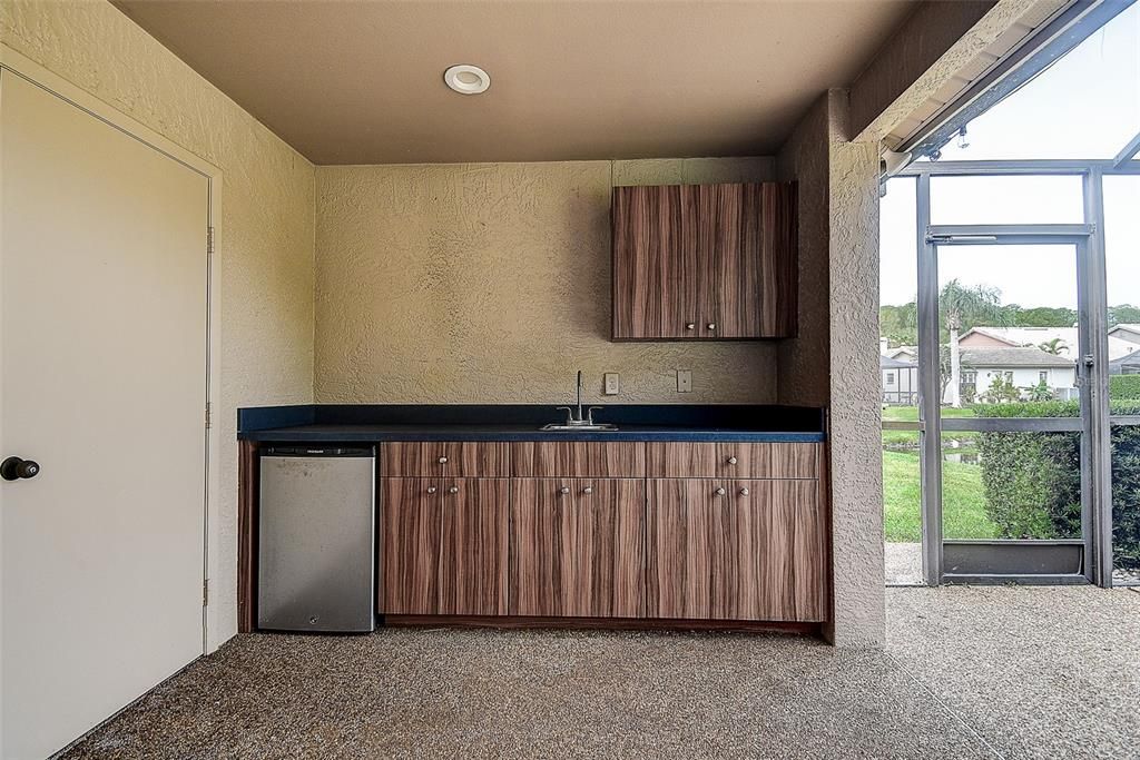 For Sale: $450,000 (2 beds, 2 baths, 1631 Square Feet)