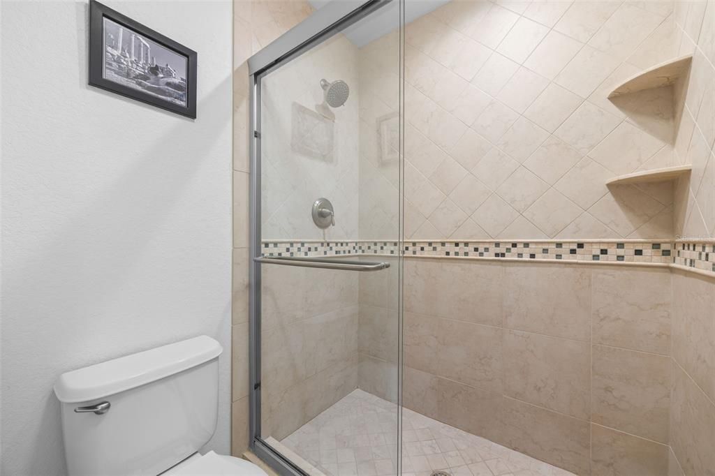 Activo con contrato: $499,000 (3 camas, 2 baños, 1534 Pies cuadrados)