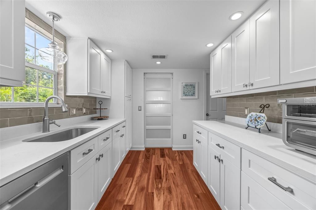 Activo con contrato: $499,000 (3 camas, 2 baños, 1534 Pies cuadrados)