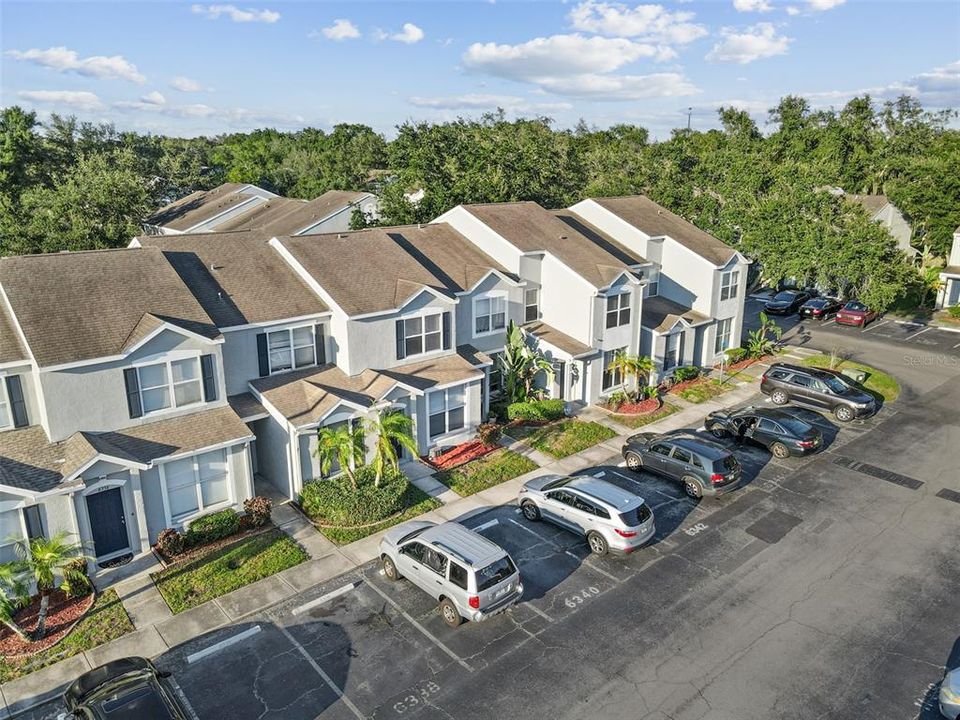 На продажу: $199,995 (2 спален, 2 ванн, 1360 Квадратных фут)