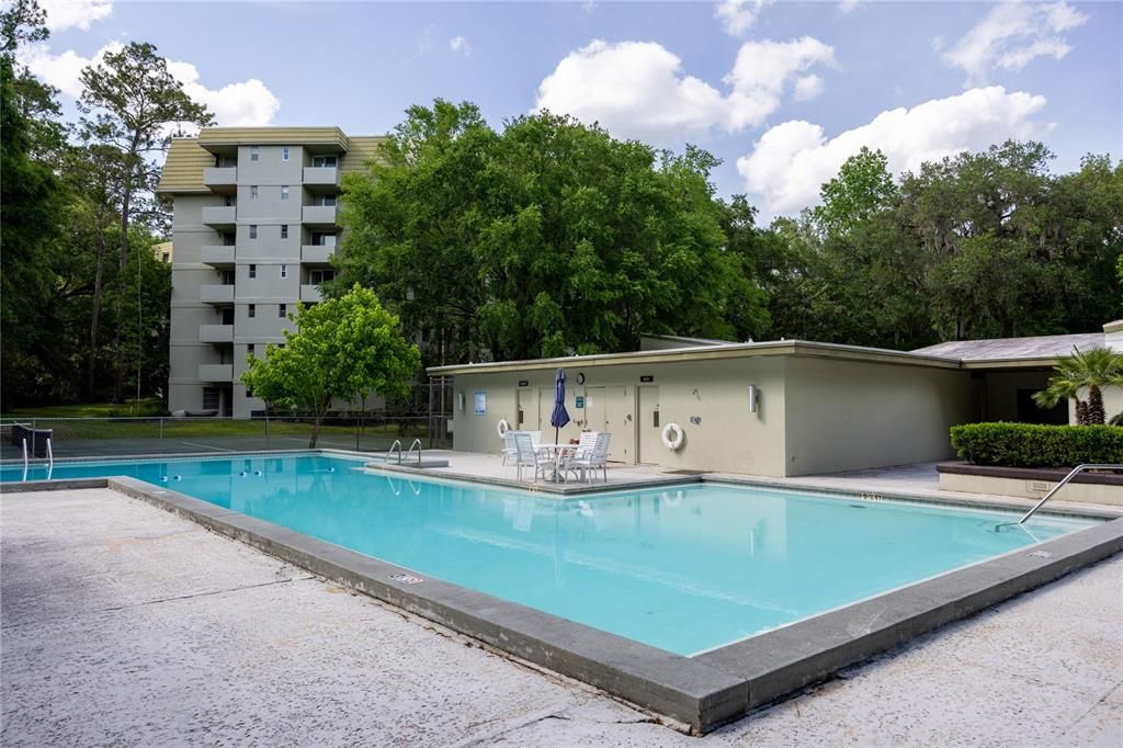 For Sale: $197,000 (2 beds, 1 baths, 1283 Square Feet)