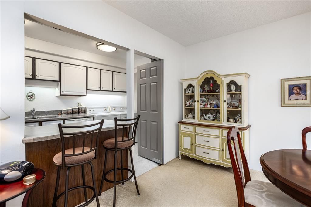 For Sale: $197,000 (2 beds, 1 baths, 1283 Square Feet)