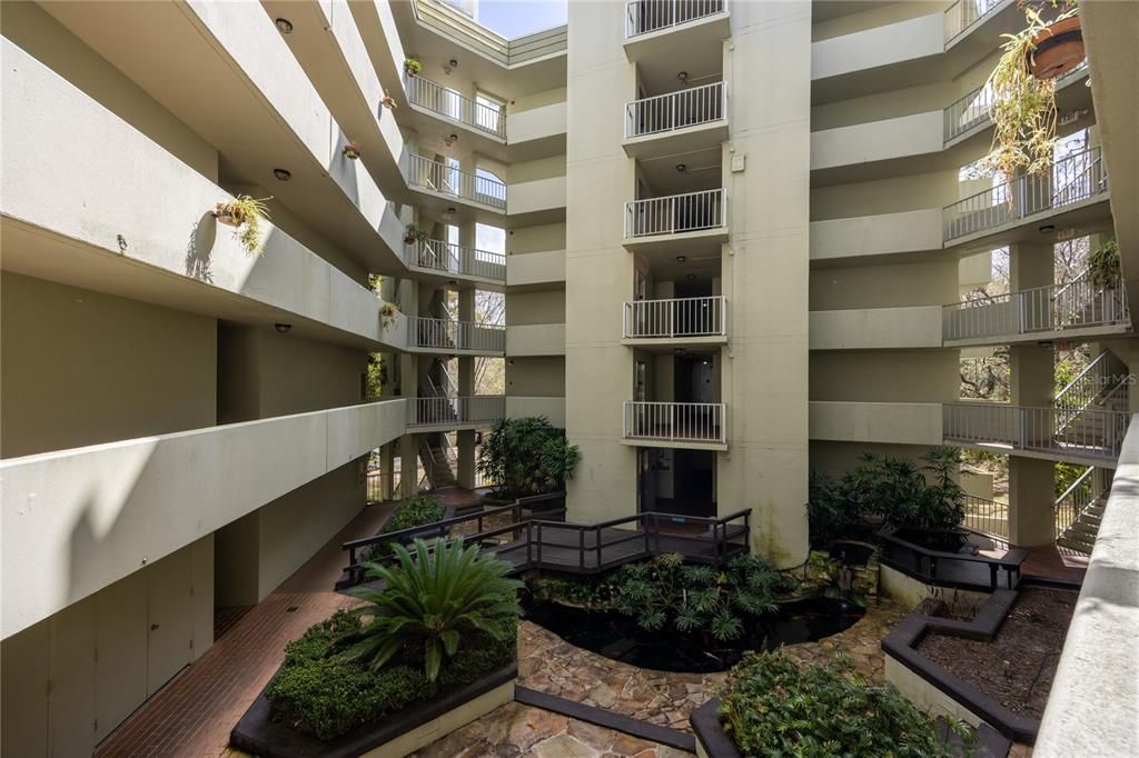 For Sale: $197,000 (2 beds, 1 baths, 1283 Square Feet)