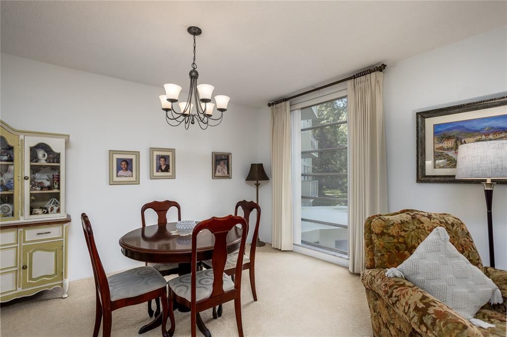 For Sale: $197,000 (2 beds, 1 baths, 1283 Square Feet)