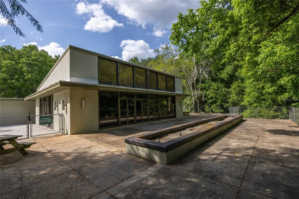 For Sale: $197,000 (2 beds, 1 baths, 1283 Square Feet)