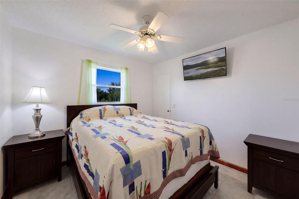 En Venta: $375,000 (3 camas, 2 baños, 1563 Pies cuadrados)