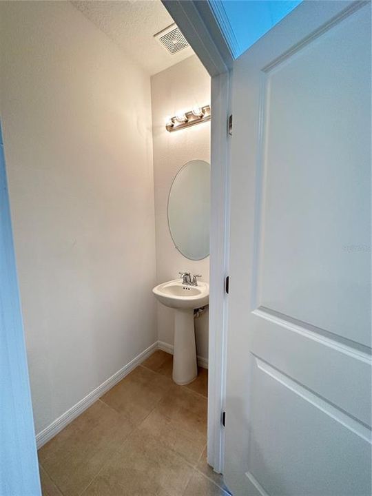 В аренду: $2,200 (3 спален, 2 ванн, 1373 Квадратных фут)