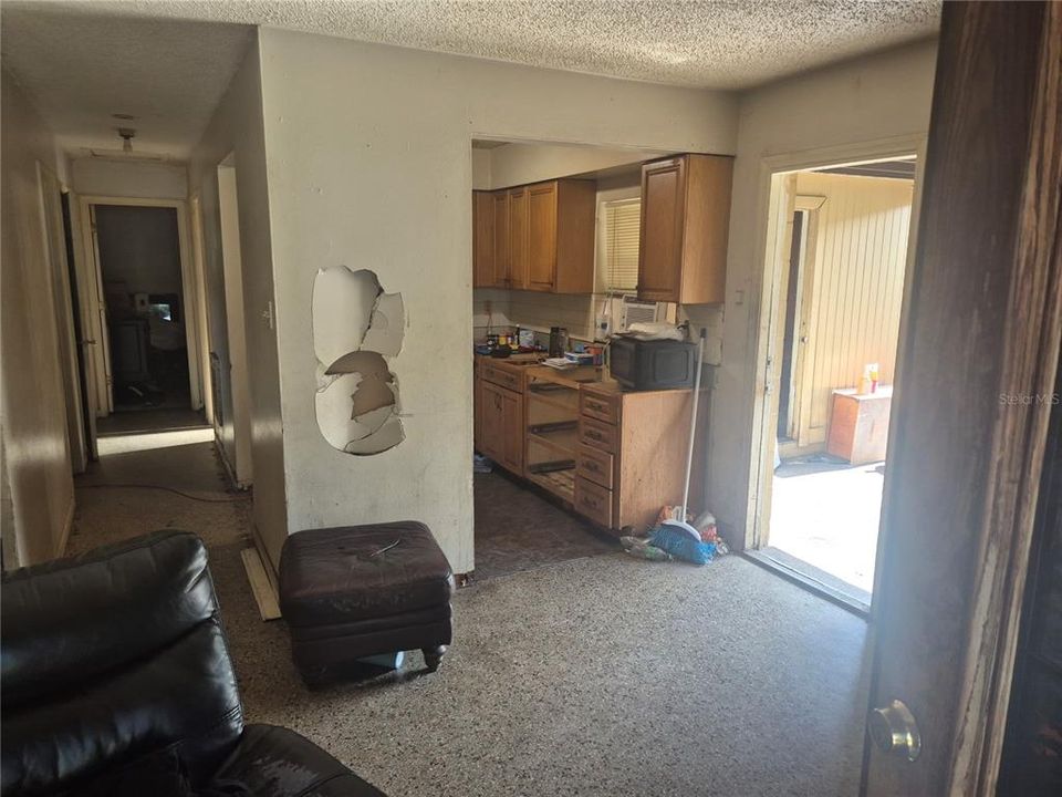 Activo con contrato: $220,000 (2 camas, 1 baños, 960 Pies cuadrados)