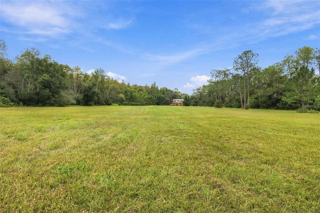 На продажу: $4,875,000 (6.60 acres)
