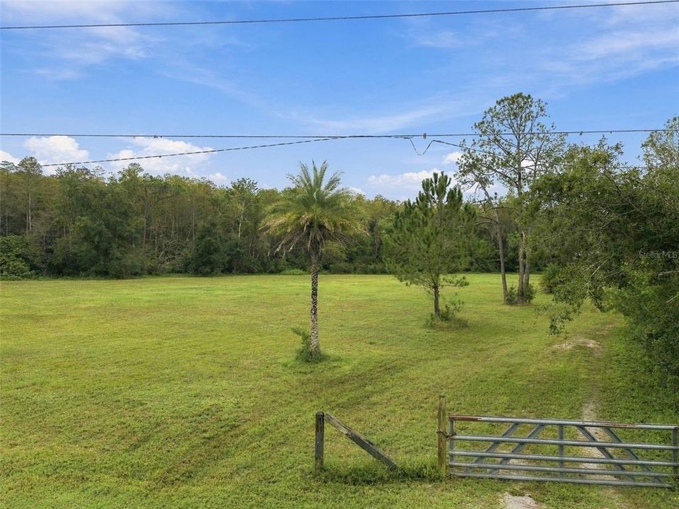 На продажу: $4,875,000 (6.60 acres)
