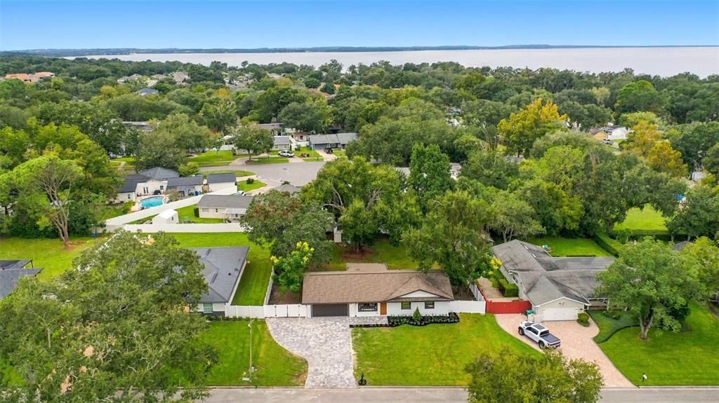 На продажу: $795,000 (3 спален, 2 ванн, 1755 Квадратных фут)