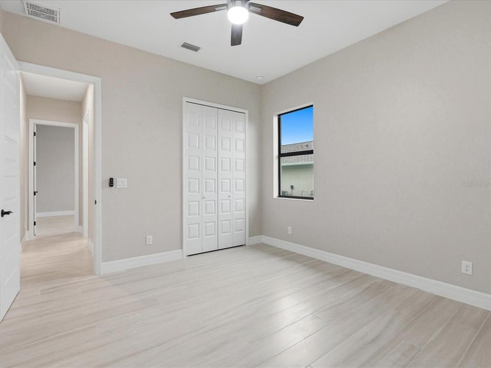 Activo con contrato: $599,000 (4 camas, 3 baños, 2152 Pies cuadrados)