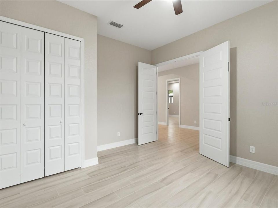 Activo con contrato: $599,000 (4 camas, 3 baños, 2152 Pies cuadrados)