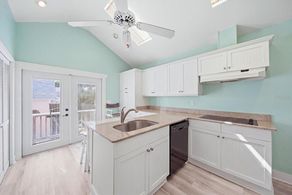For Sale: $950,000 (2 beds, 2 baths, 1678 Square Feet)