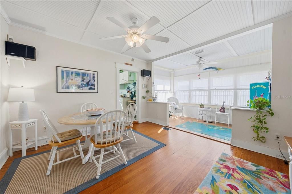 For Sale: $950,000 (2 beds, 2 baths, 1678 Square Feet)