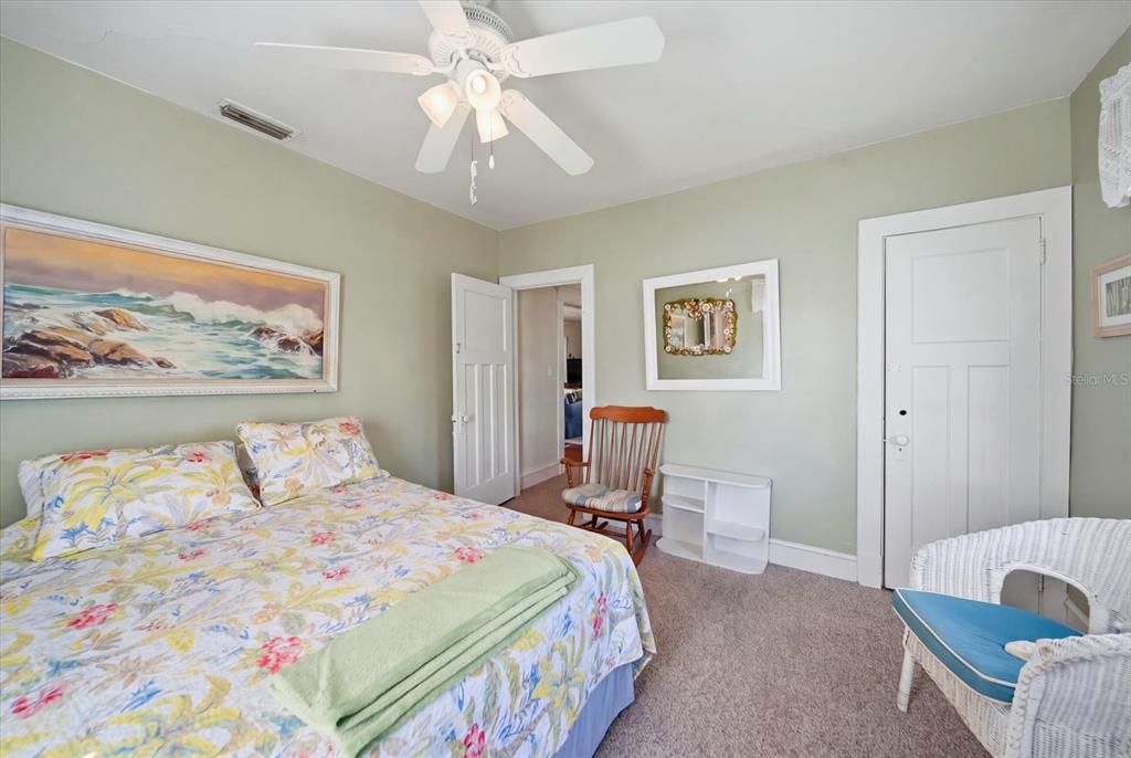 For Sale: $950,000 (2 beds, 2 baths, 1678 Square Feet)