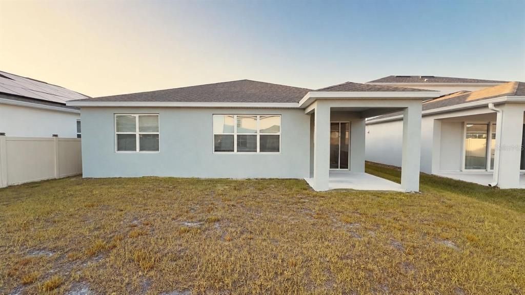 For Rent: $2,350 (4 beds, 2 baths, 1839 Square Feet)