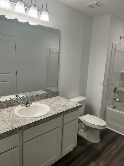 For Sale: $348,500 (3 beds, 2 baths, 1421 Square Feet)