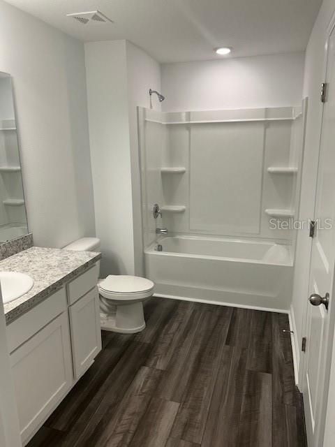 For Sale: $348,500 (3 beds, 2 baths, 1421 Square Feet)