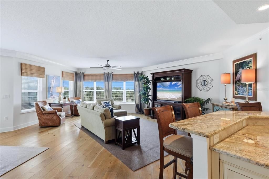 На продажу: $549,900 (3 спален, 2 ванн, 1854 Квадратных фут)