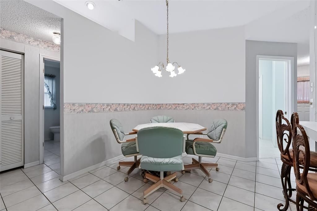 На продажу: $259,900 (3 спален, 2 ванн, 1658 Квадратных фут)