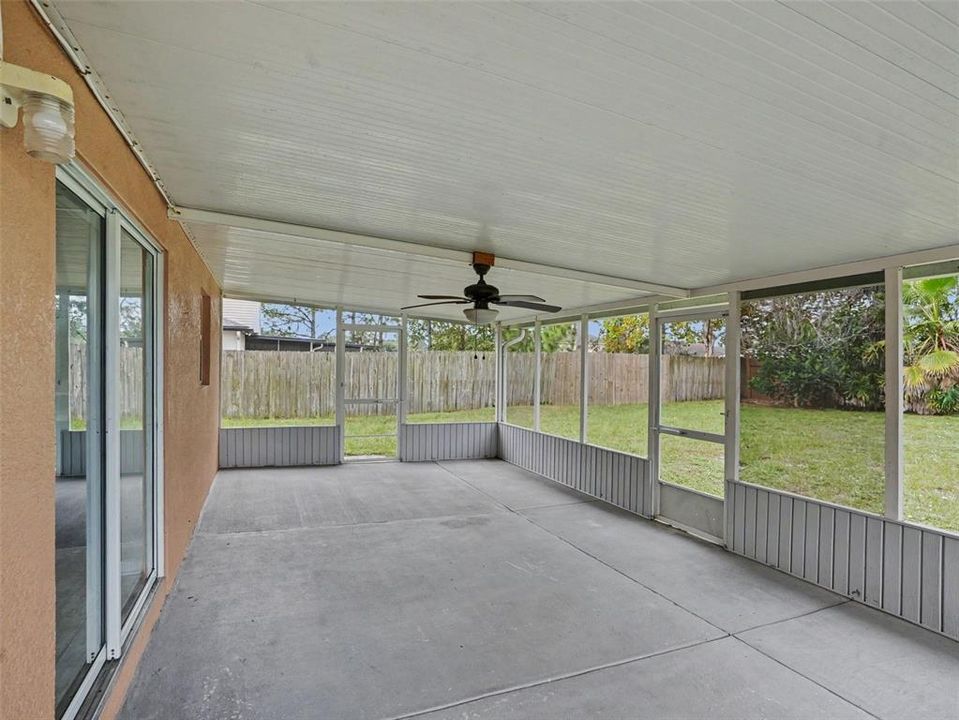 En Venta: $369,900 (4 camas, 2 baños, 3020 Pies cuadrados)