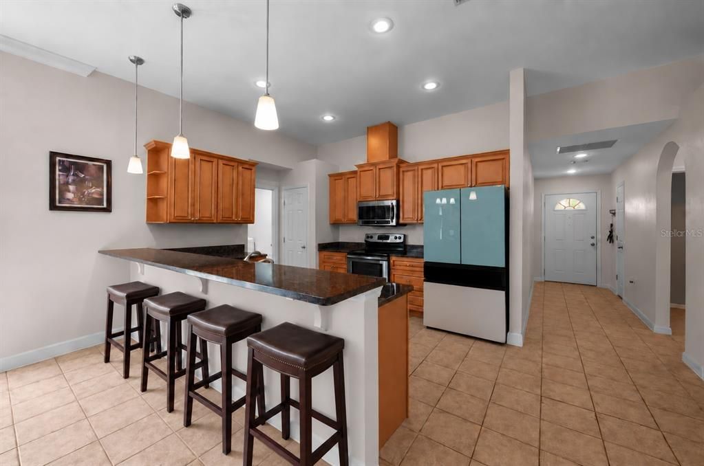 For Sale: $288,000 (3 beds, 2 baths, 1391 Square Feet)