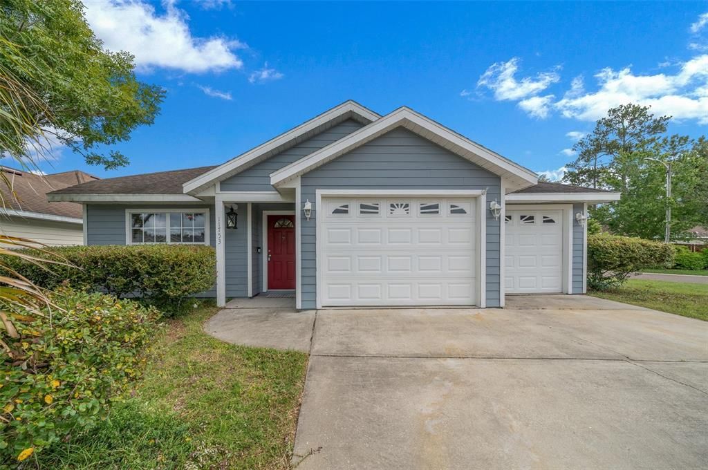 For Sale: $288,000 (3 beds, 2 baths, 1391 Square Feet)