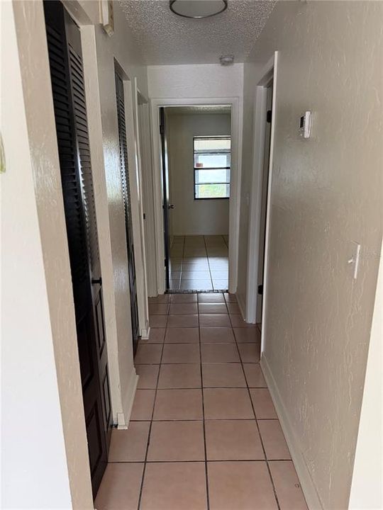 For Sale: $135,500 (2 beds, 2 baths, 903 Square Feet)