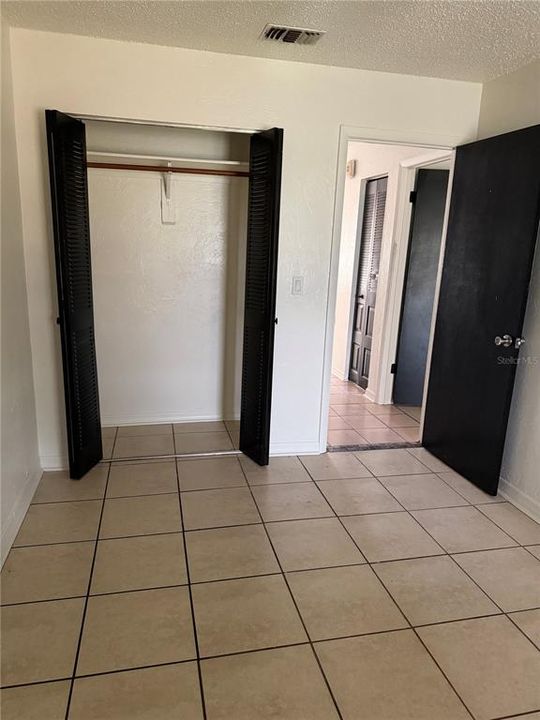 For Sale: $135,500 (2 beds, 2 baths, 903 Square Feet)