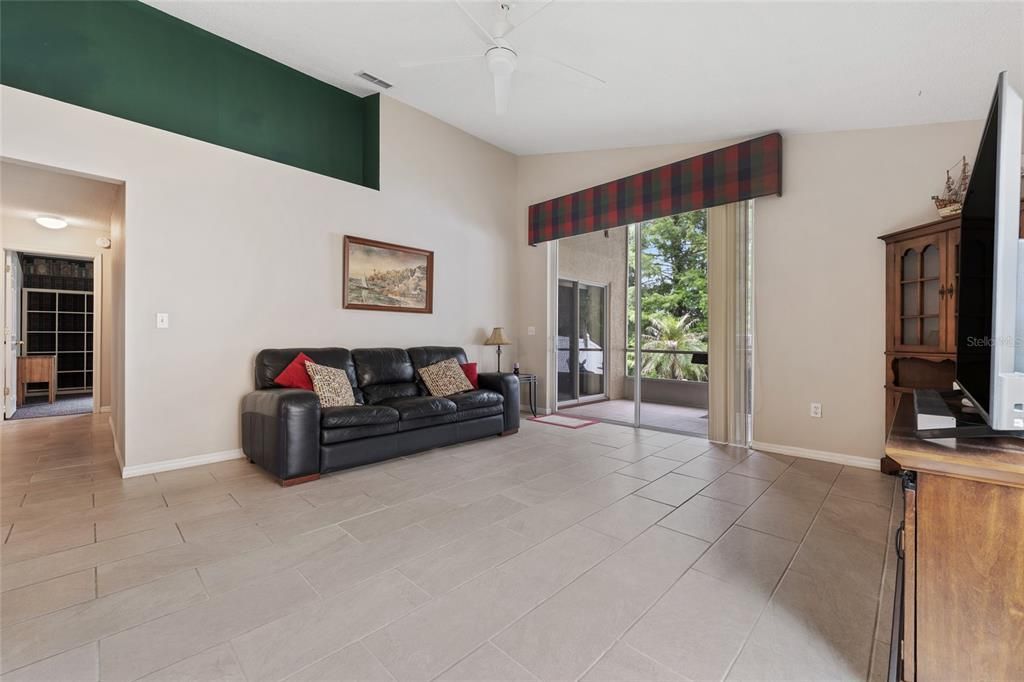 For Sale: $499,000 (4 beds, 2 baths, 2052 Square Feet)