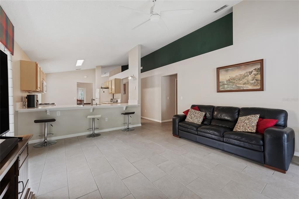 For Sale: $499,000 (4 beds, 2 baths, 2052 Square Feet)
