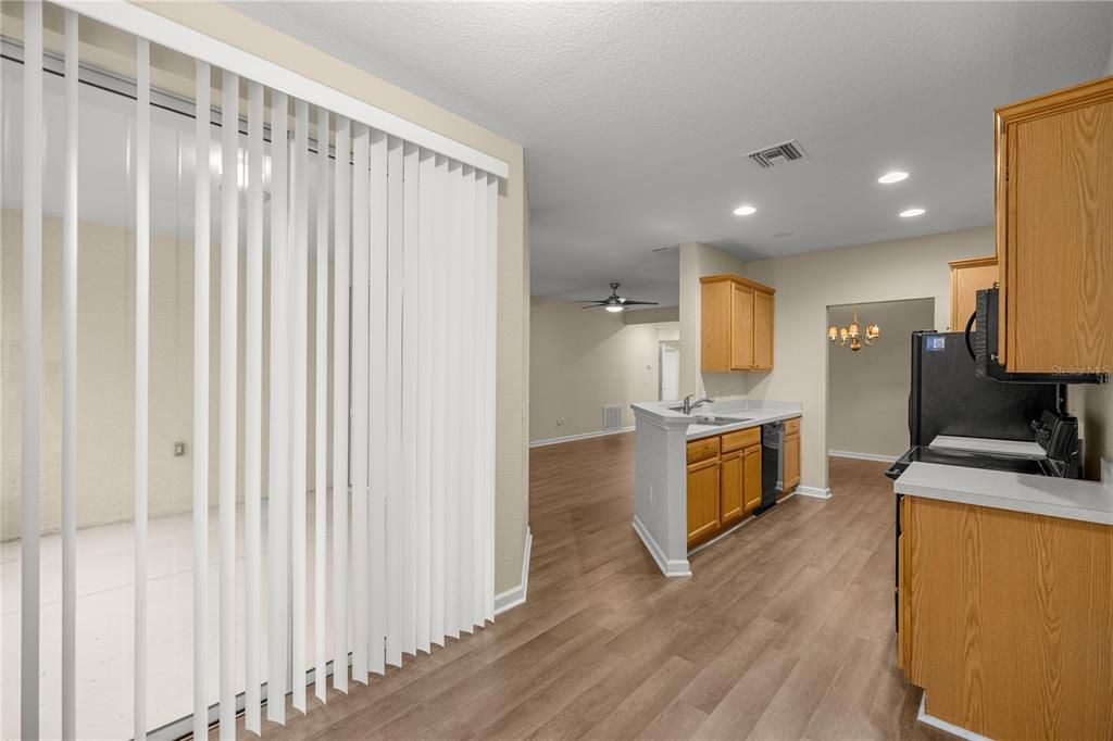 For Rent: $1,650 (2 beds, 2 baths, 1429 Square Feet)