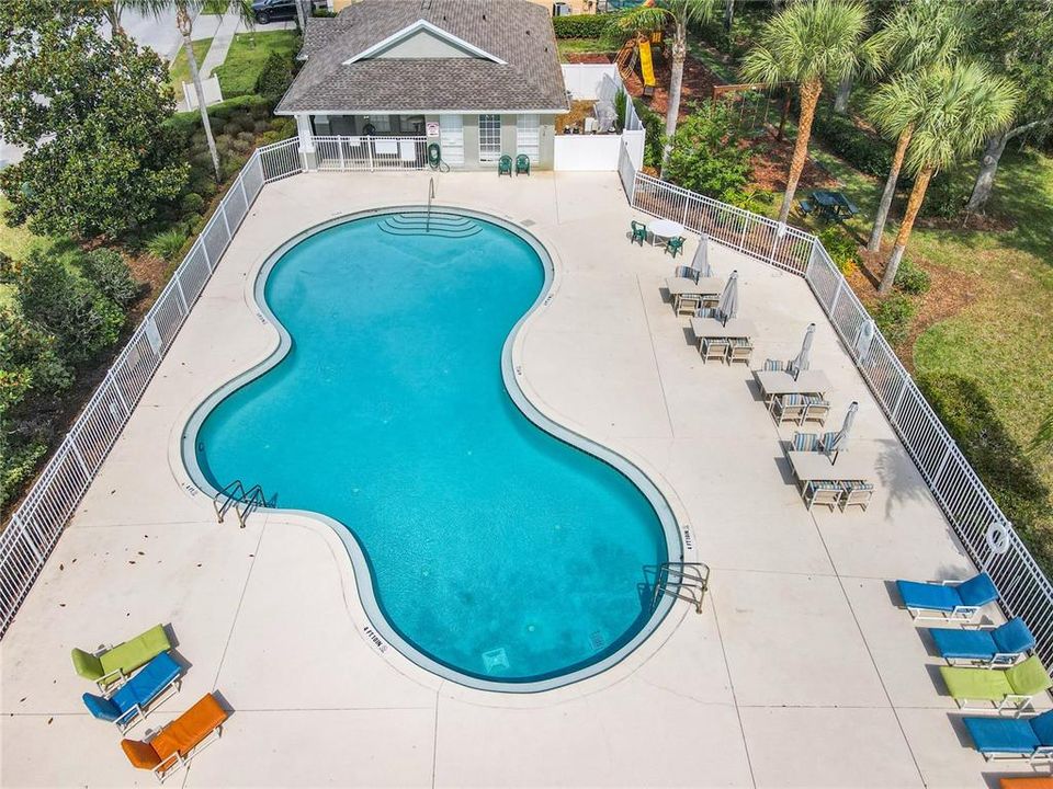 En Venta: $369,900 (4 camas, 2 baños, 1591 Pies cuadrados)