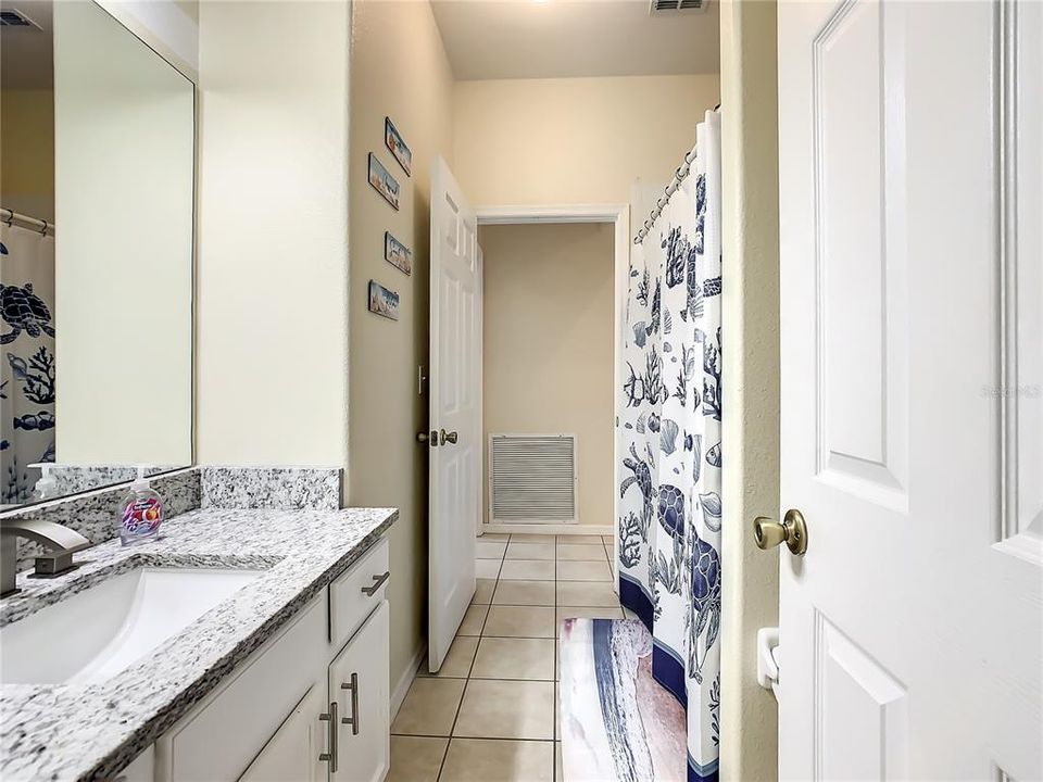 En Venta: $369,900 (4 camas, 2 baños, 1591 Pies cuadrados)
