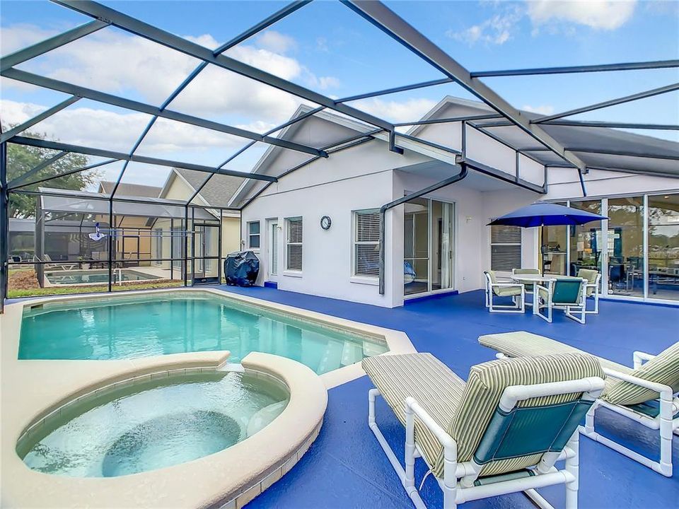 En Venta: $369,900 (4 camas, 2 baños, 1591 Pies cuadrados)