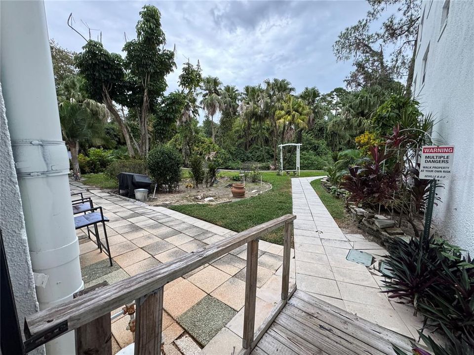 For Sale: $79,000 (1 beds, 1 baths, 1078 Square Feet)