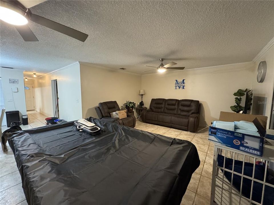 For Sale: $79,000 (1 beds, 1 baths, 1078 Square Feet)