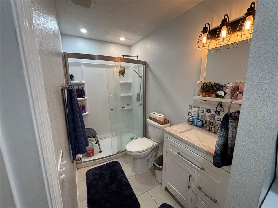 For Sale: $79,000 (1 beds, 1 baths, 1078 Square Feet)