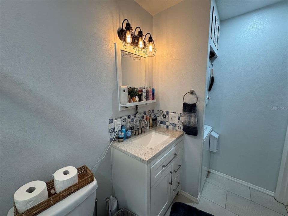 For Sale: $79,000 (1 beds, 1 baths, 1078 Square Feet)