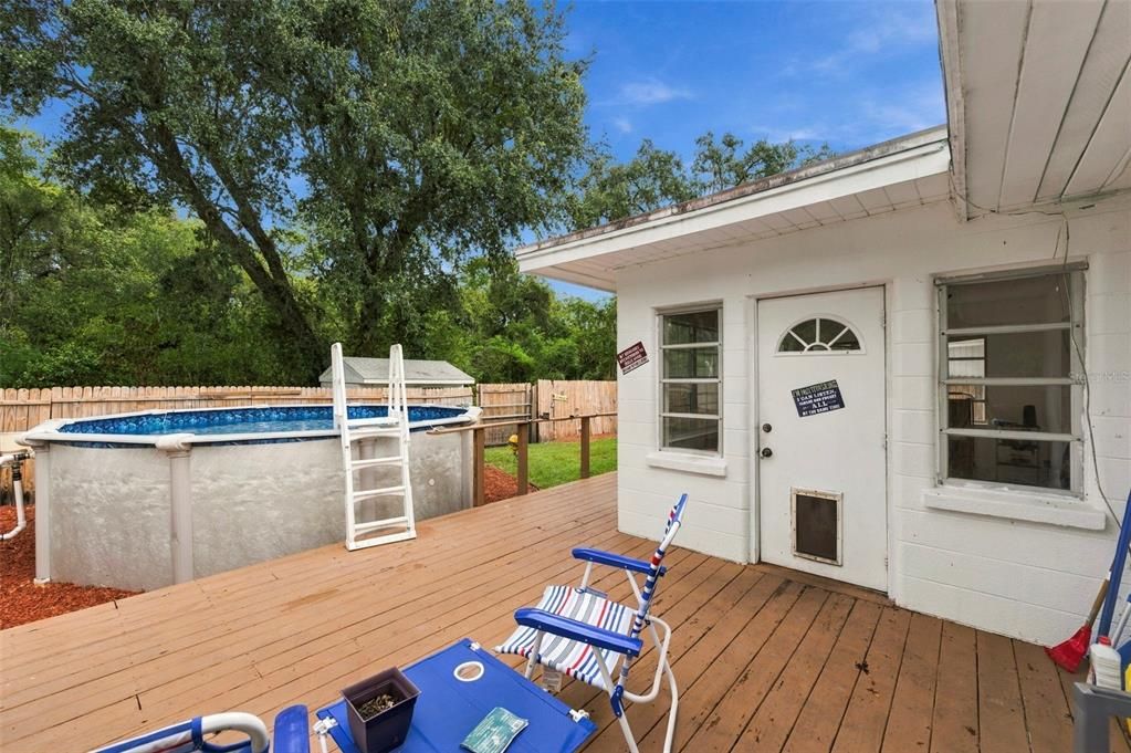 For Sale: $259,900 (2 beds, 1 baths, 1119 Square Feet)